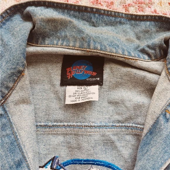 Planet Hollywood, Vintage Graphic Denim Jacket - Picture 4 of 4